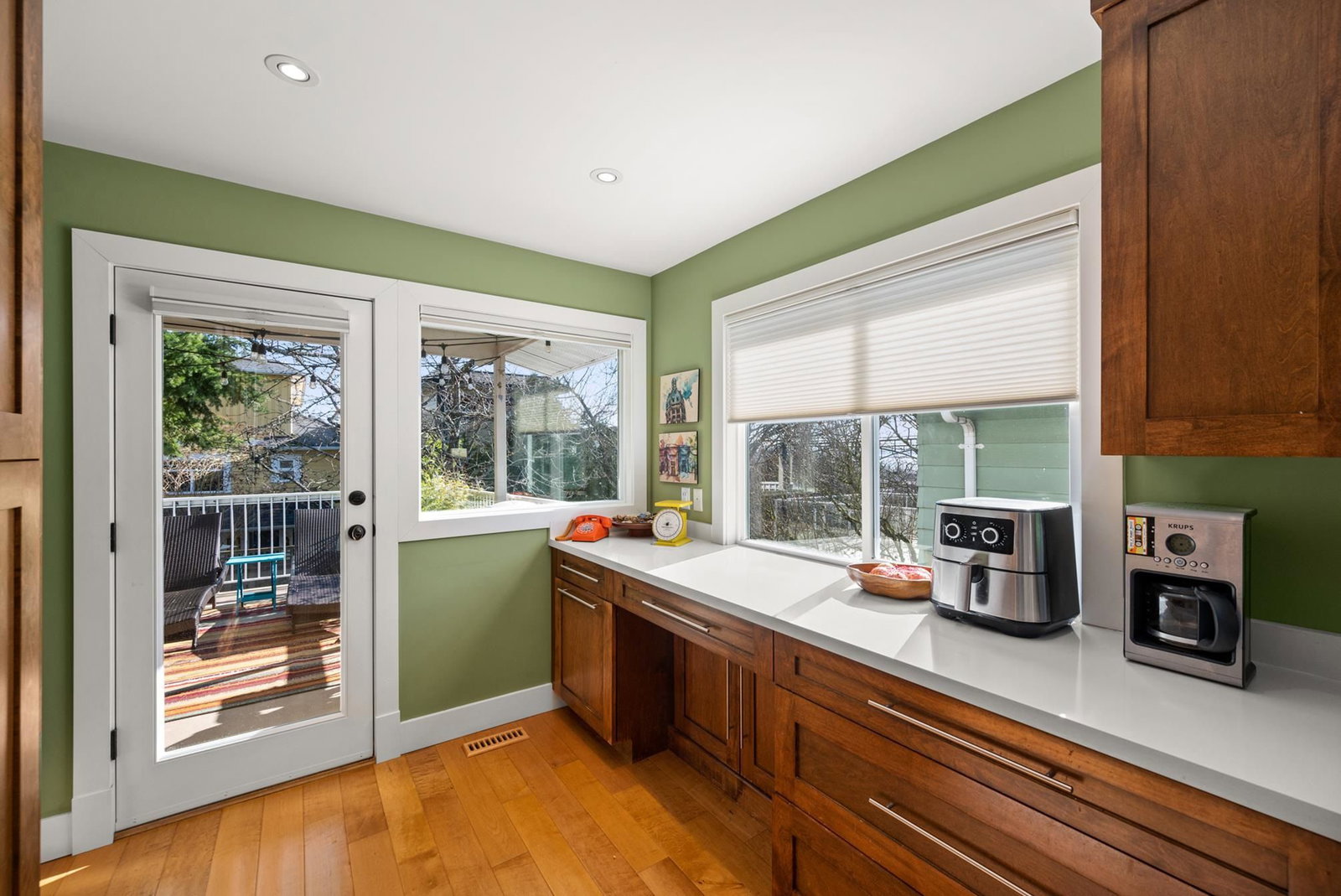 Listing Image 15