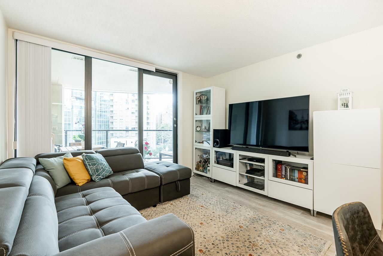 Listing Image 9