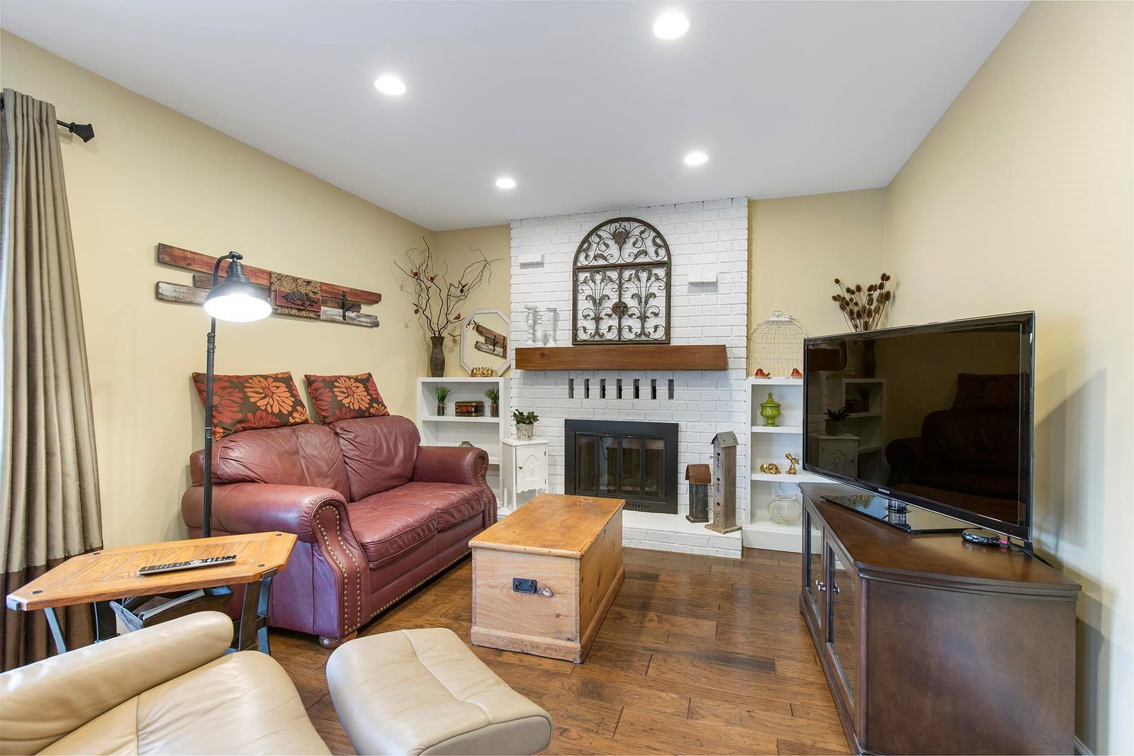 Listing Image 14