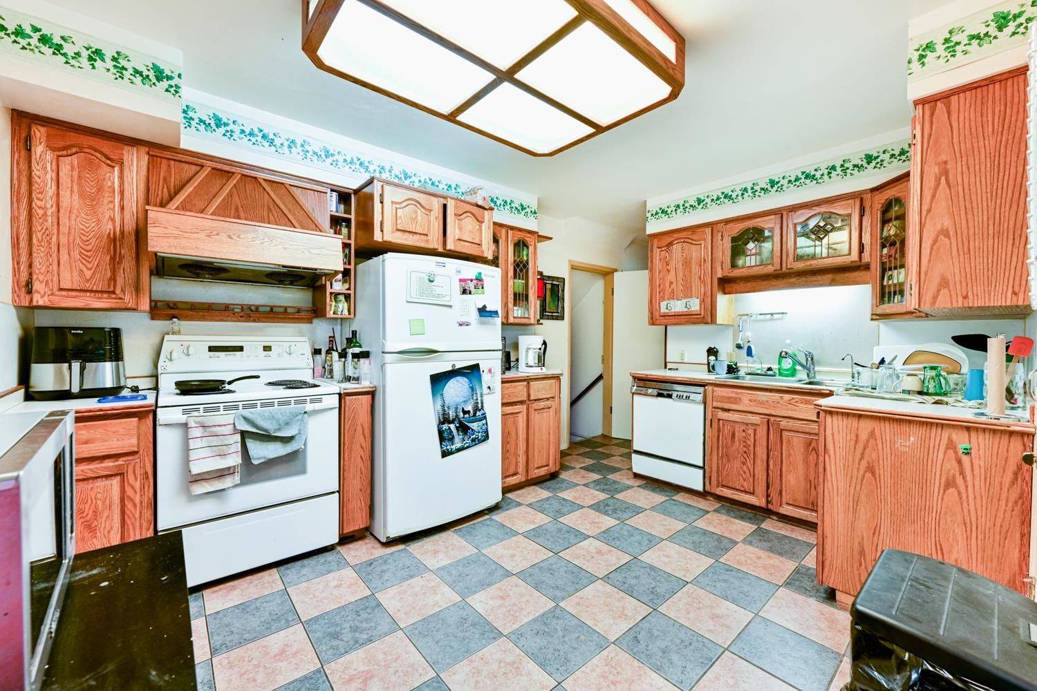 Listing Image 8