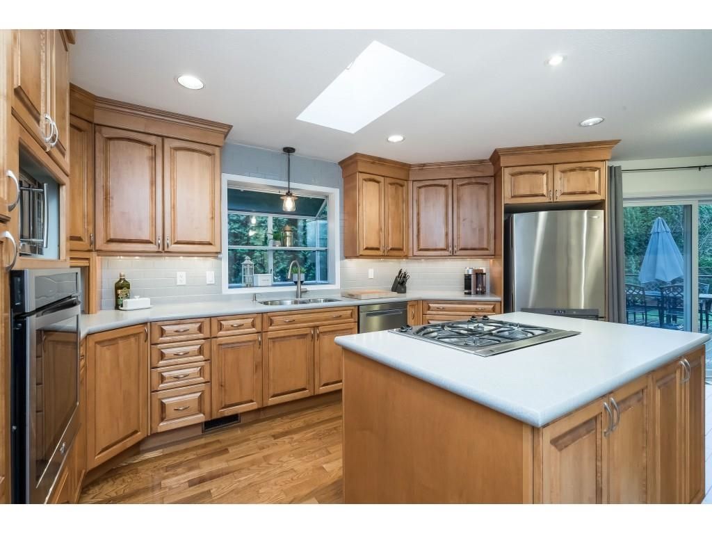 Listing Image 10