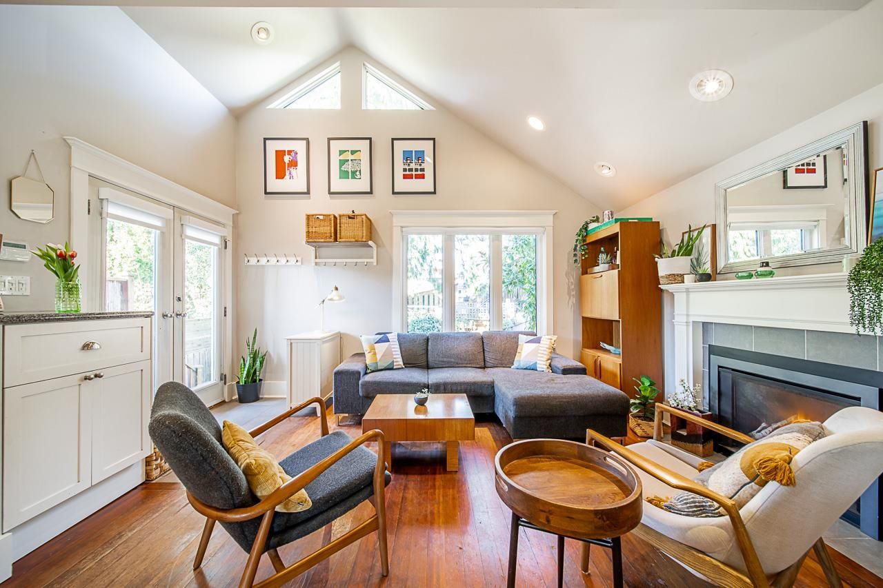 Listing Image 9
