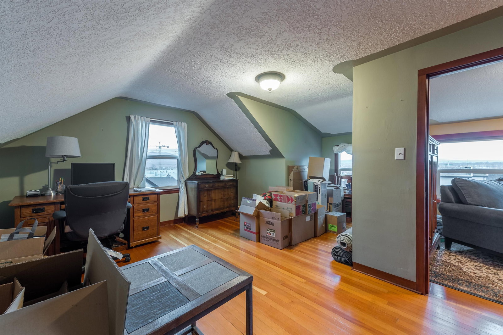 Listing Image 24