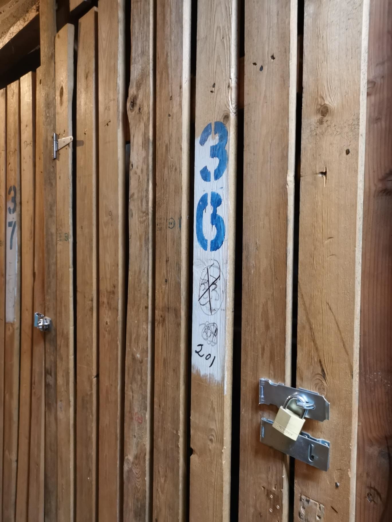 Listing Image 12