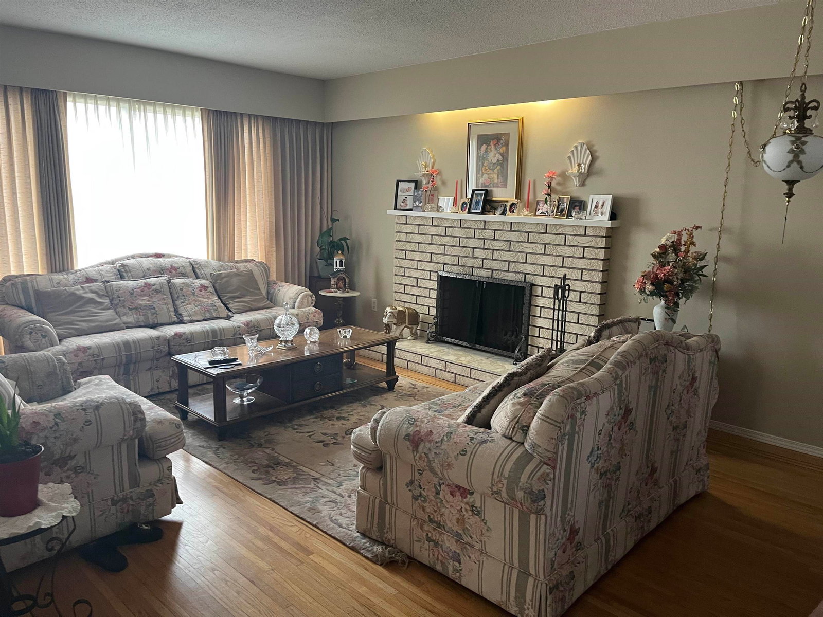 Listing Image 16