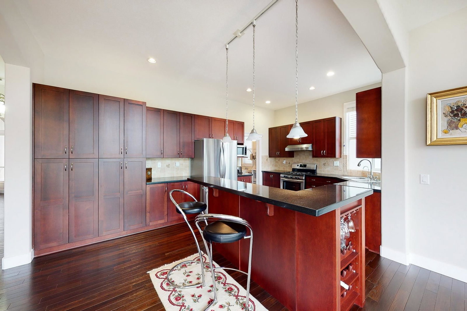 Listing Image 8