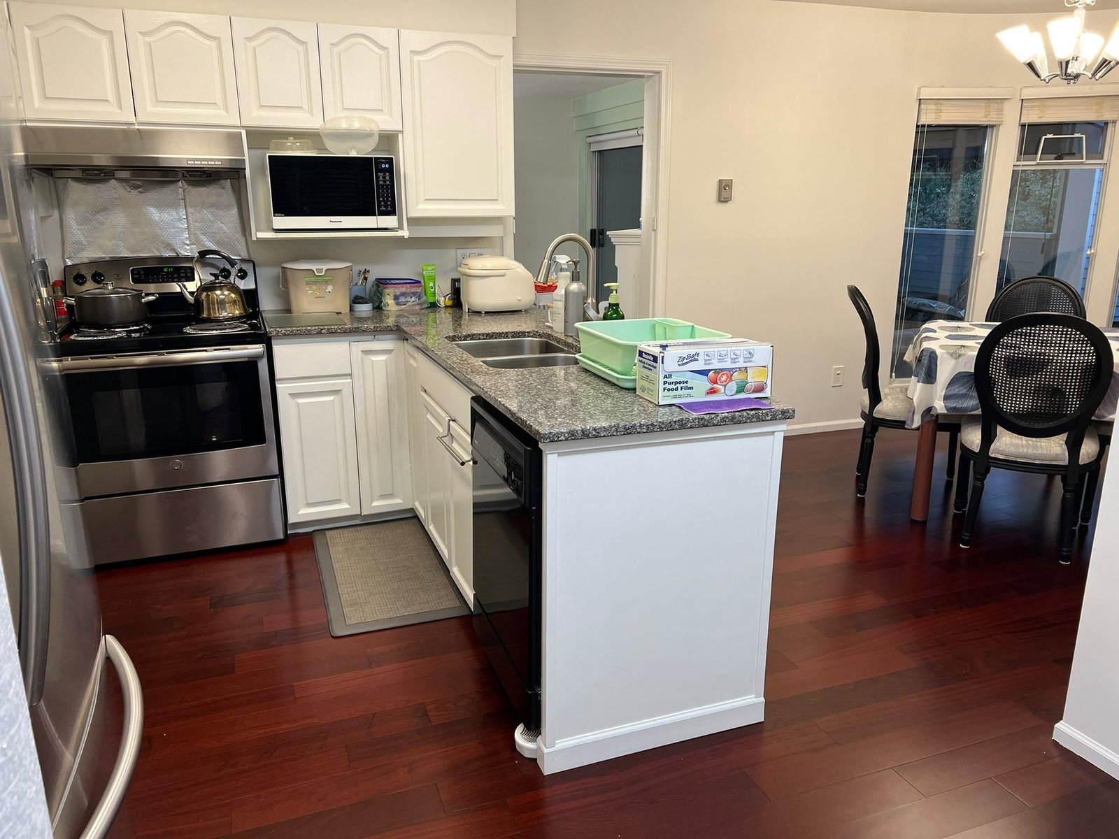 Listing Image 13