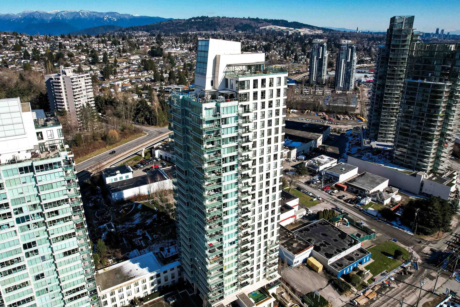 Listing Image 5