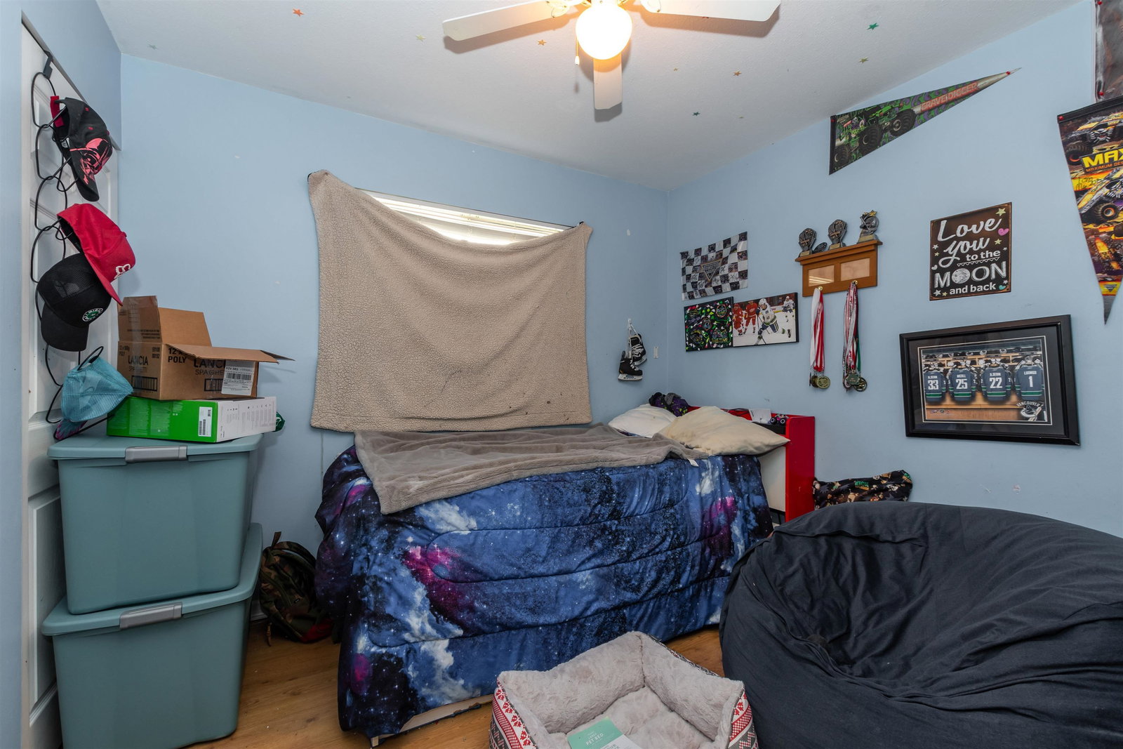 Listing Image 9
