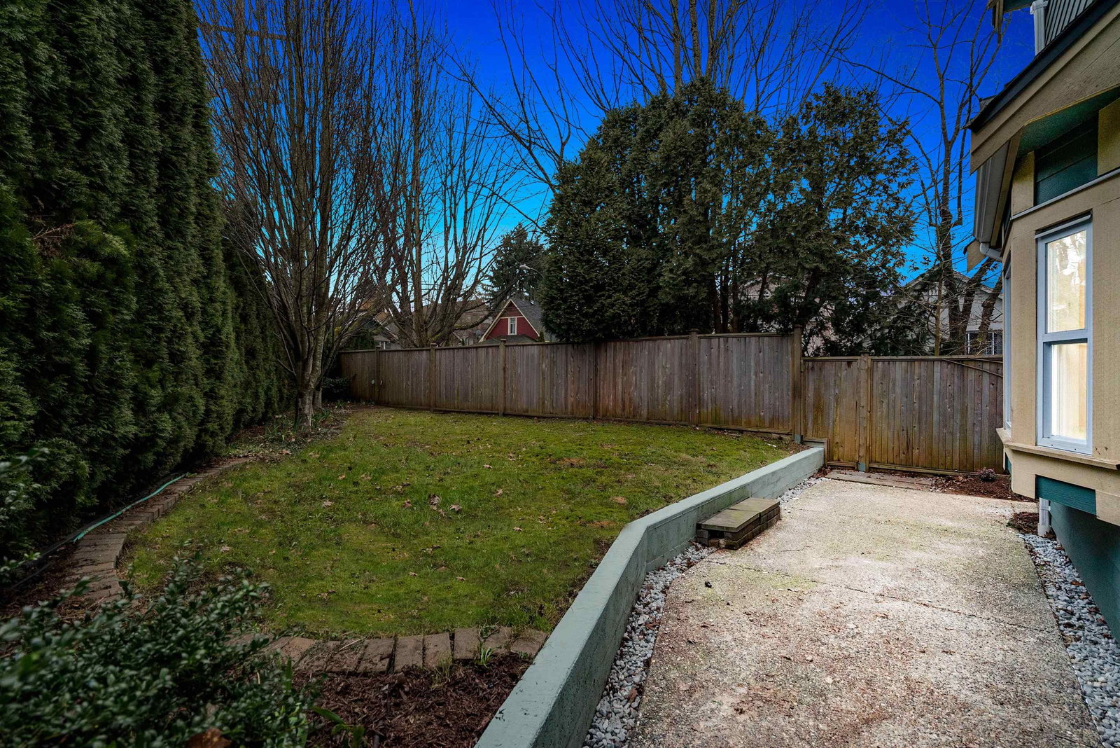 Listing Image 5