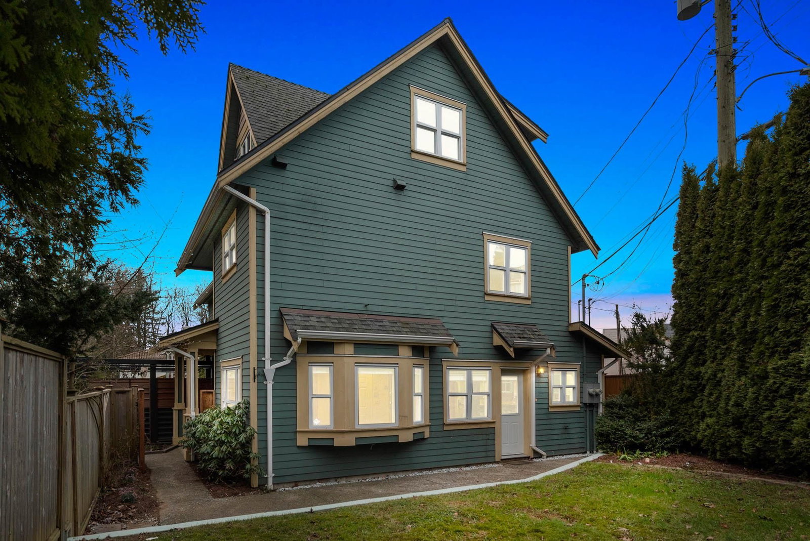 Listing Image 8