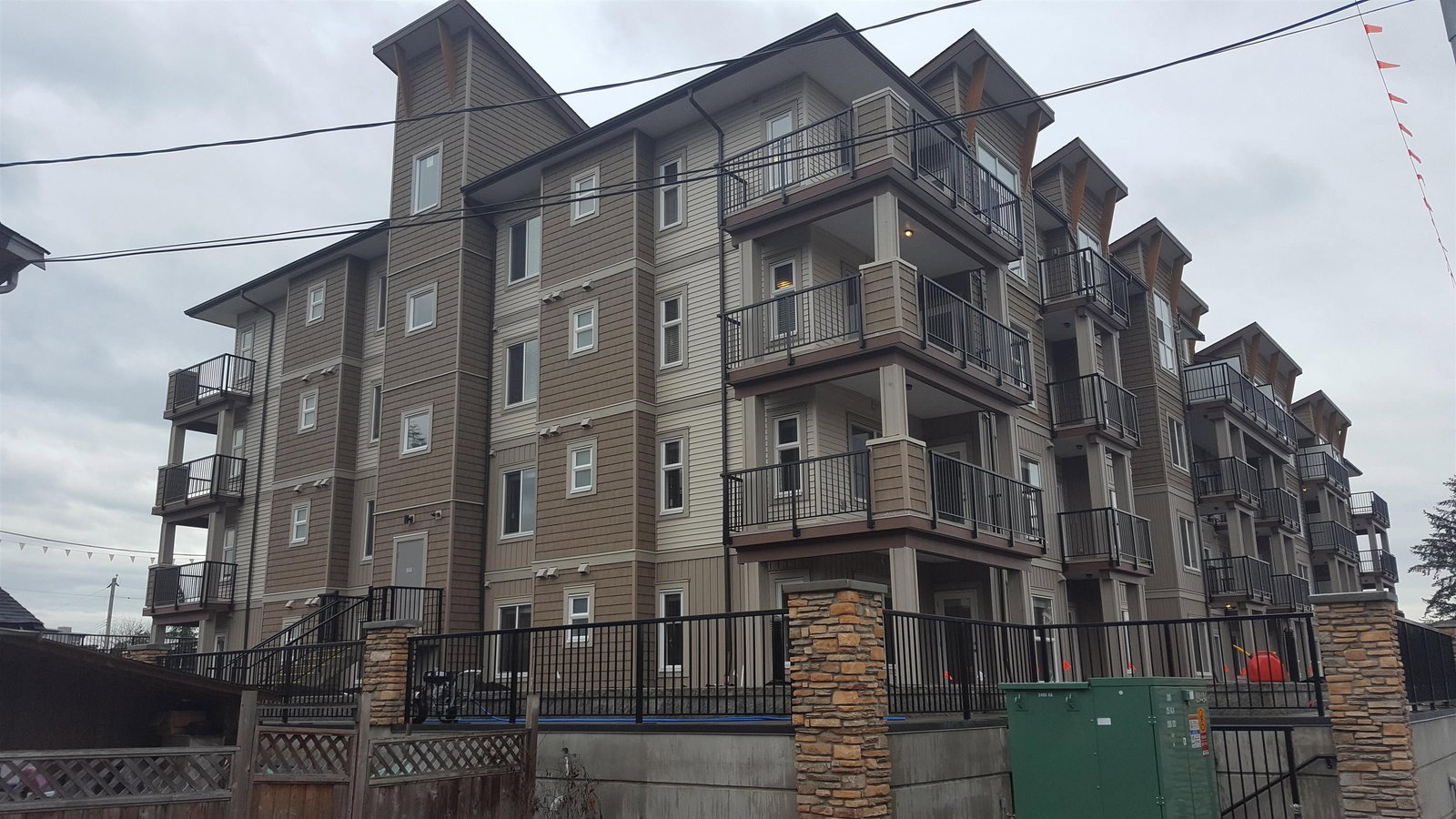 Listing Image 8