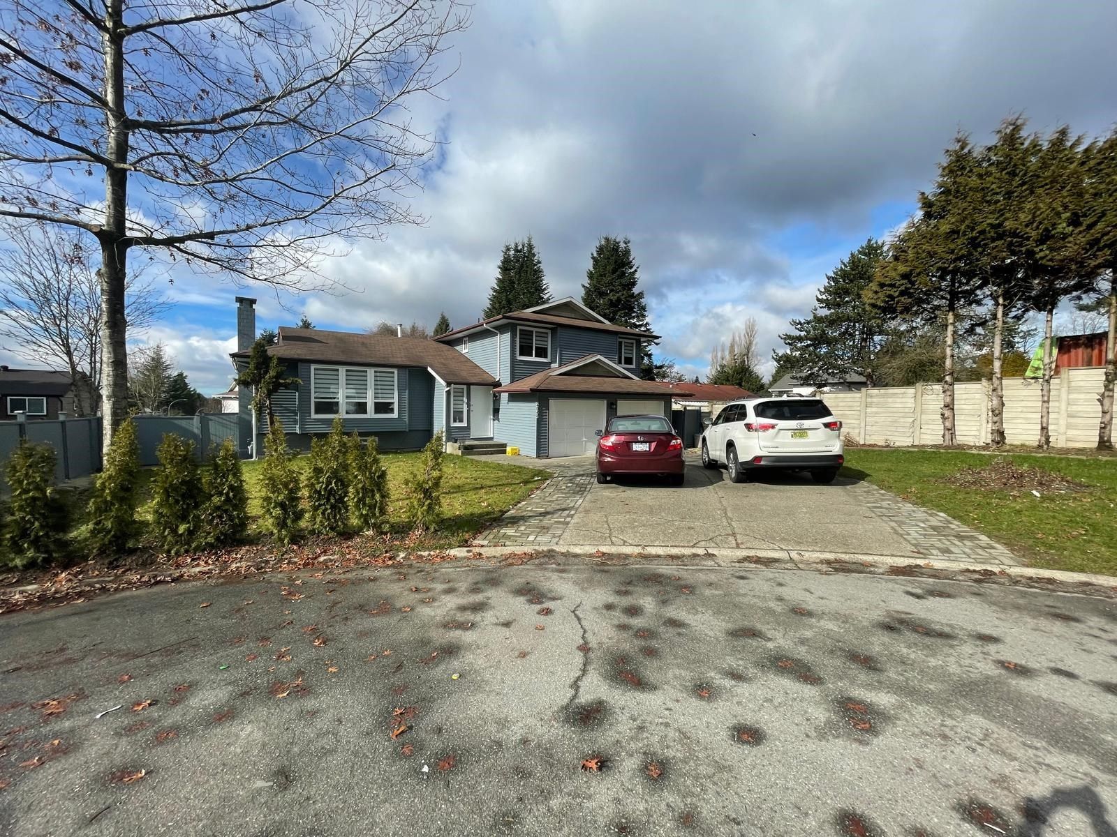 Listing Image 5