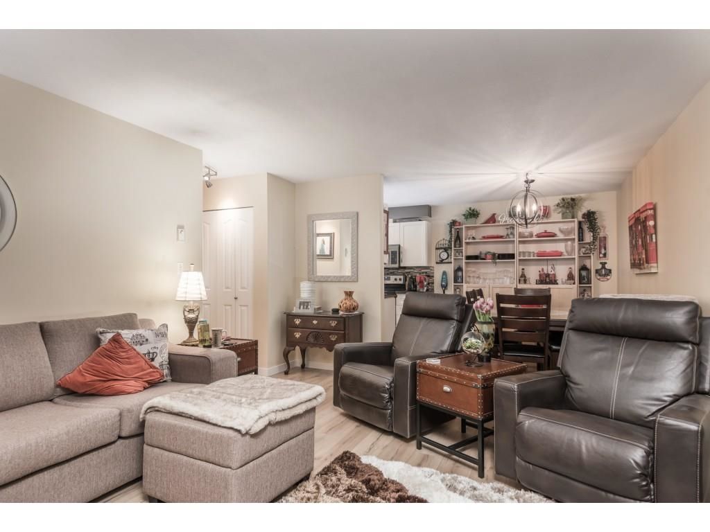 Listing Image 17