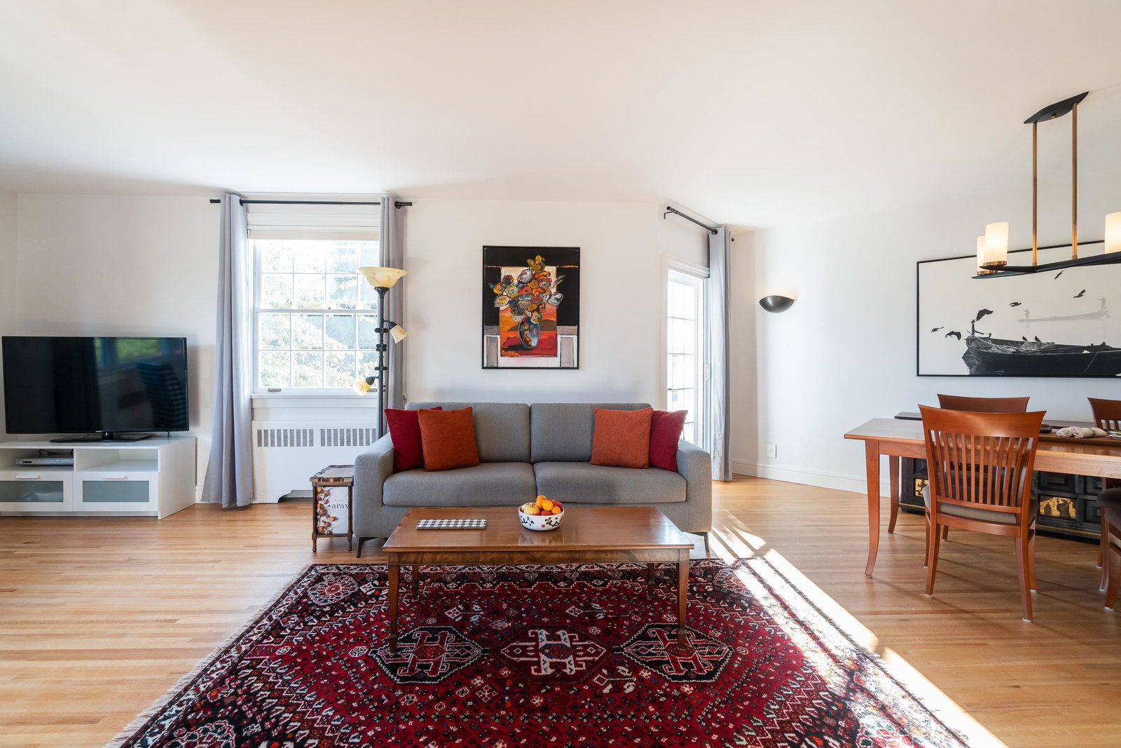 Listing Image 11
