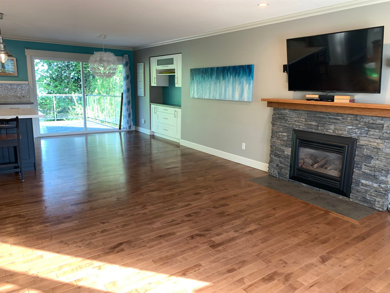 Listing Image 5