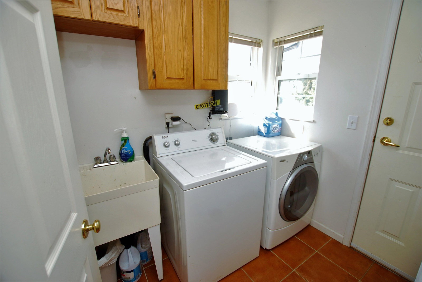 Listing Image 11