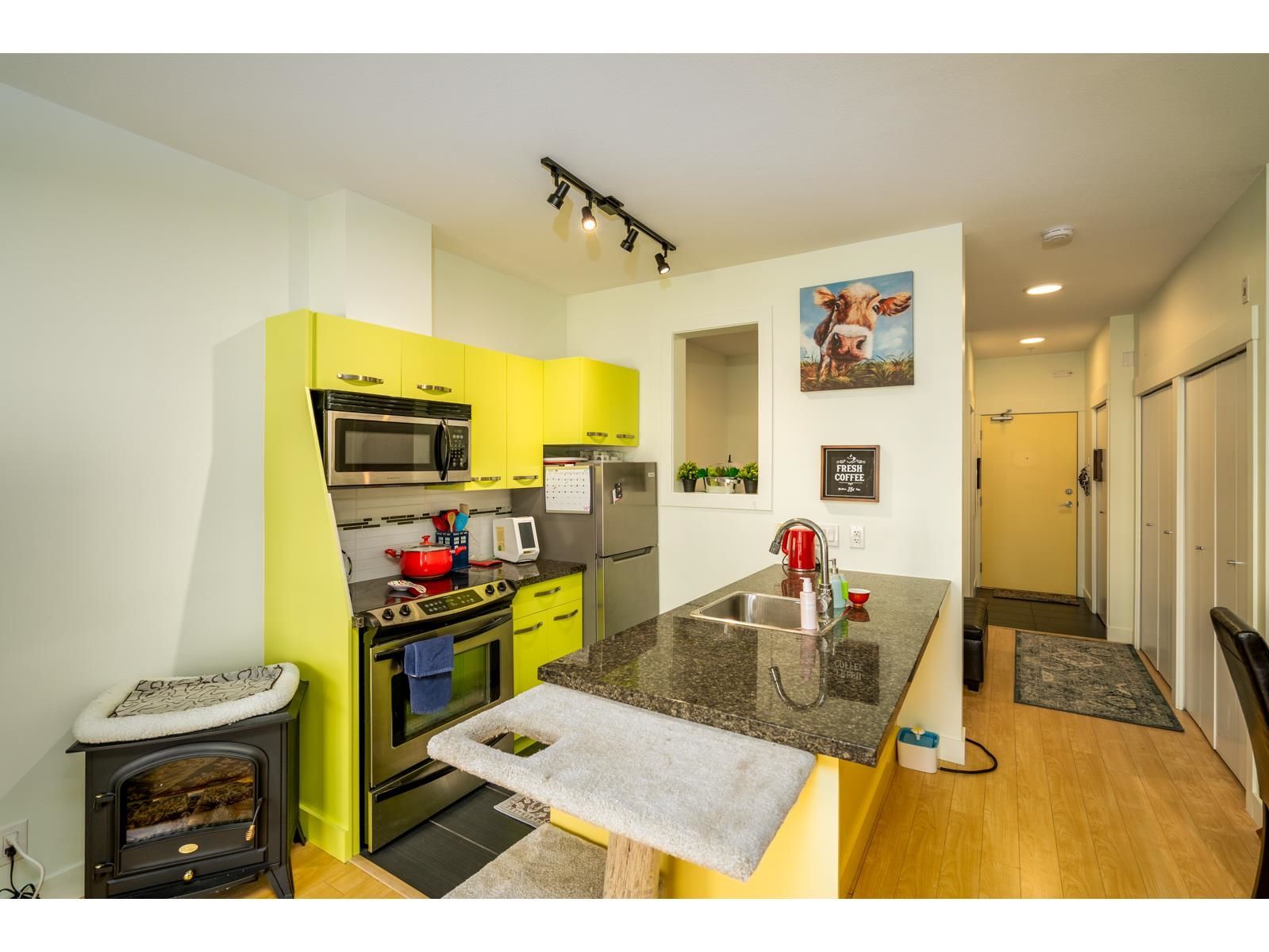 Listing Image 13
