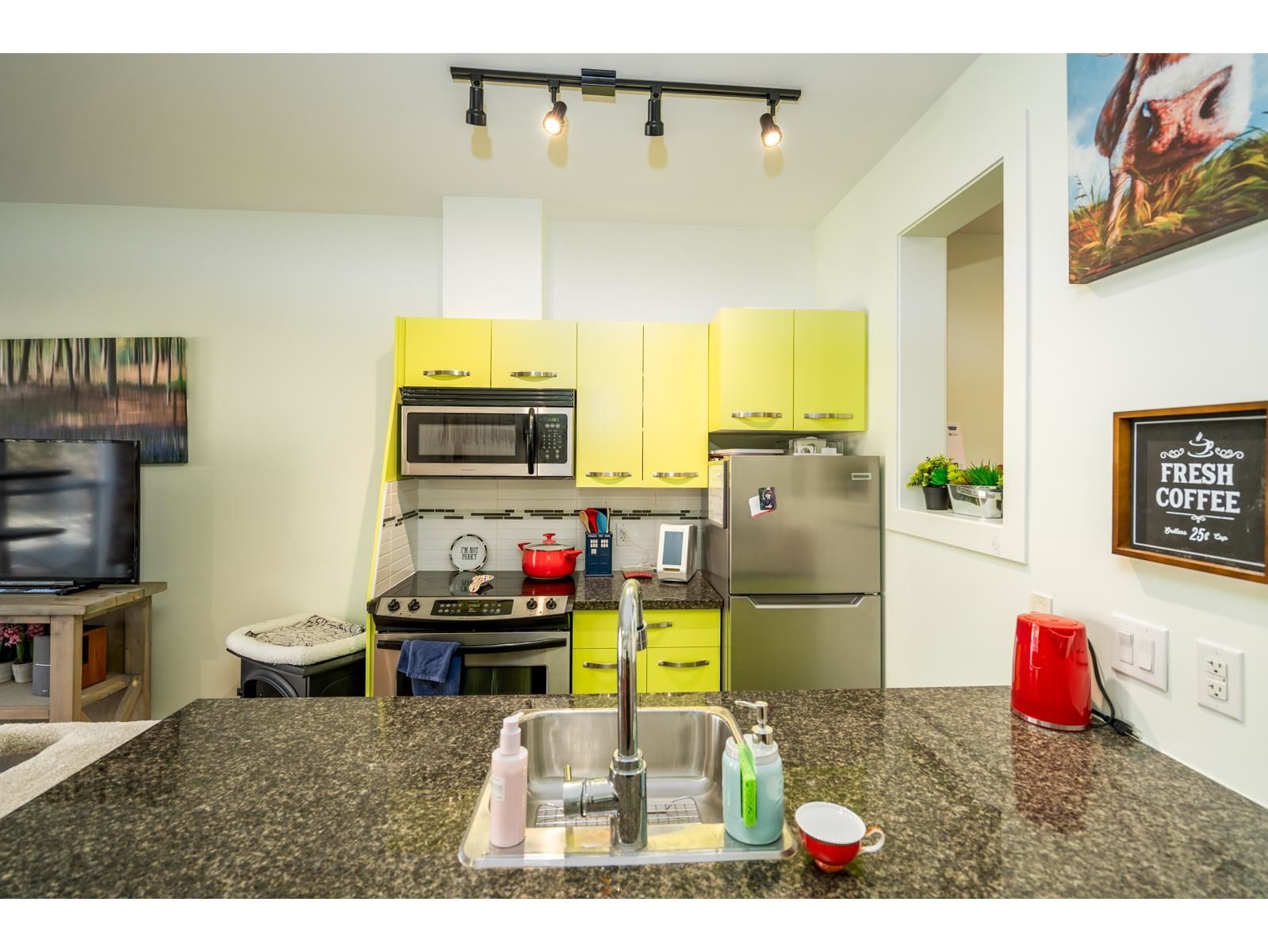 Listing Image 14