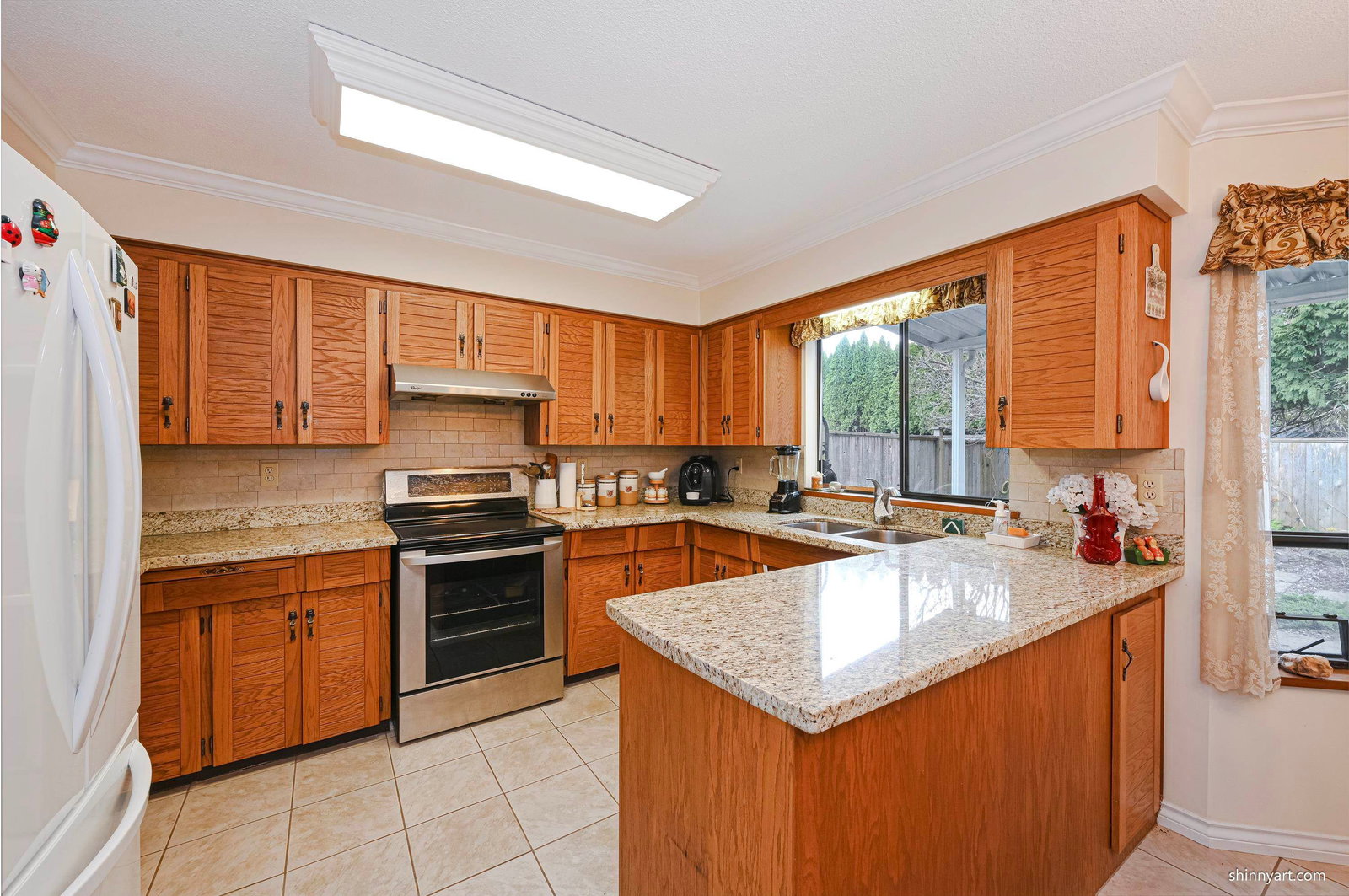 Listing Image 6
