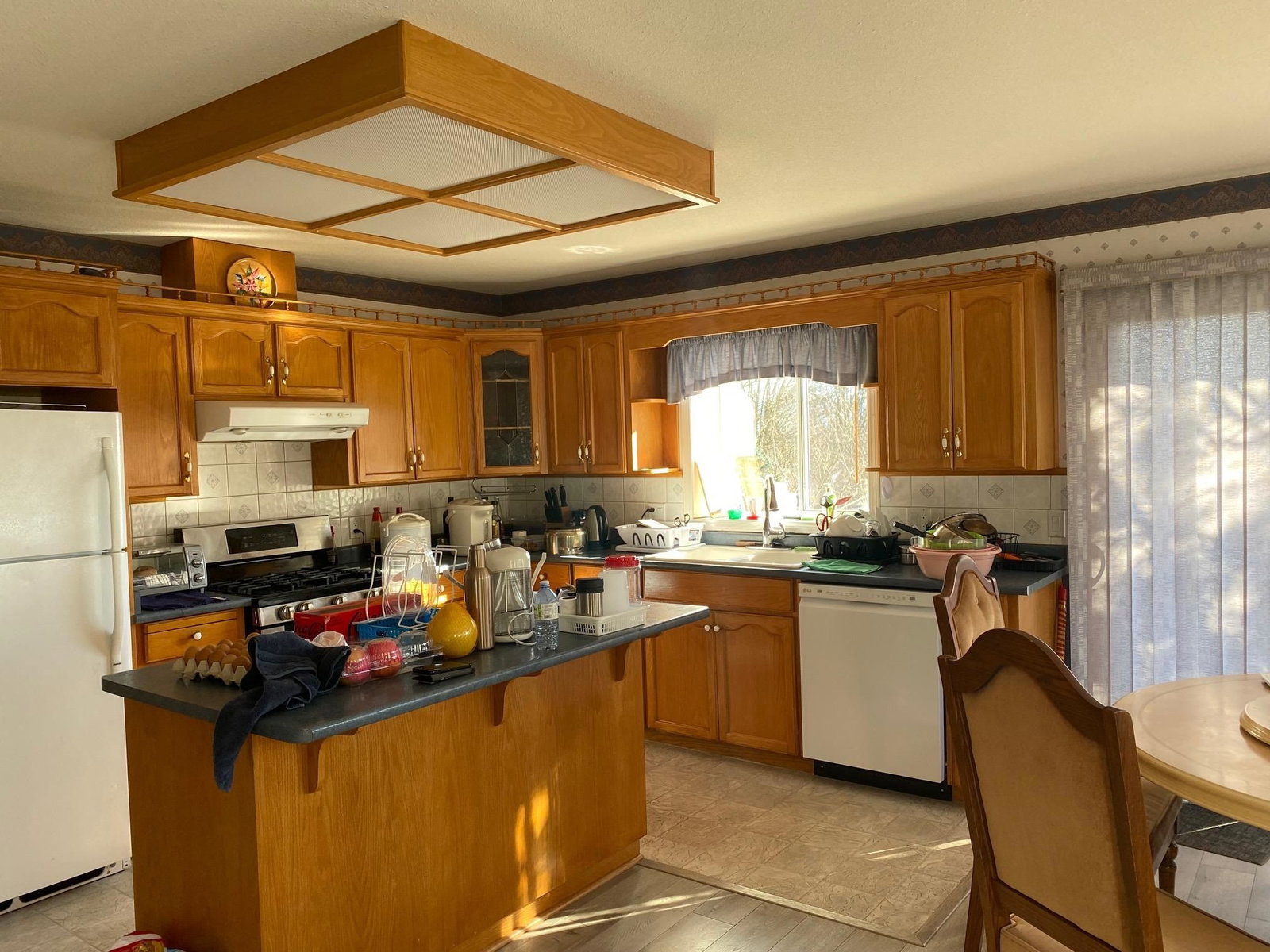 Listing Image 5