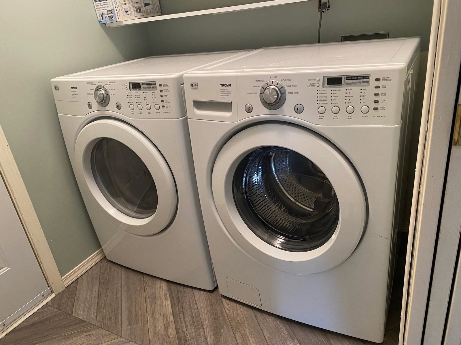 Listing Image 6