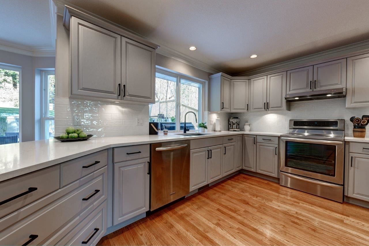 Listing Image 11
