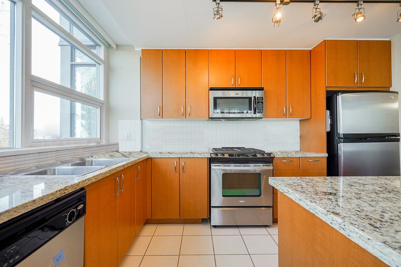 Listing Image 5