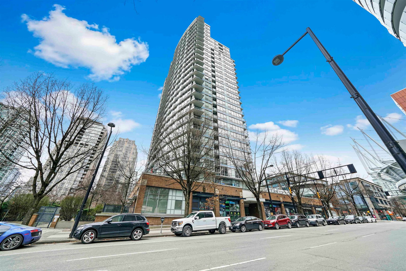 Listing Image 5