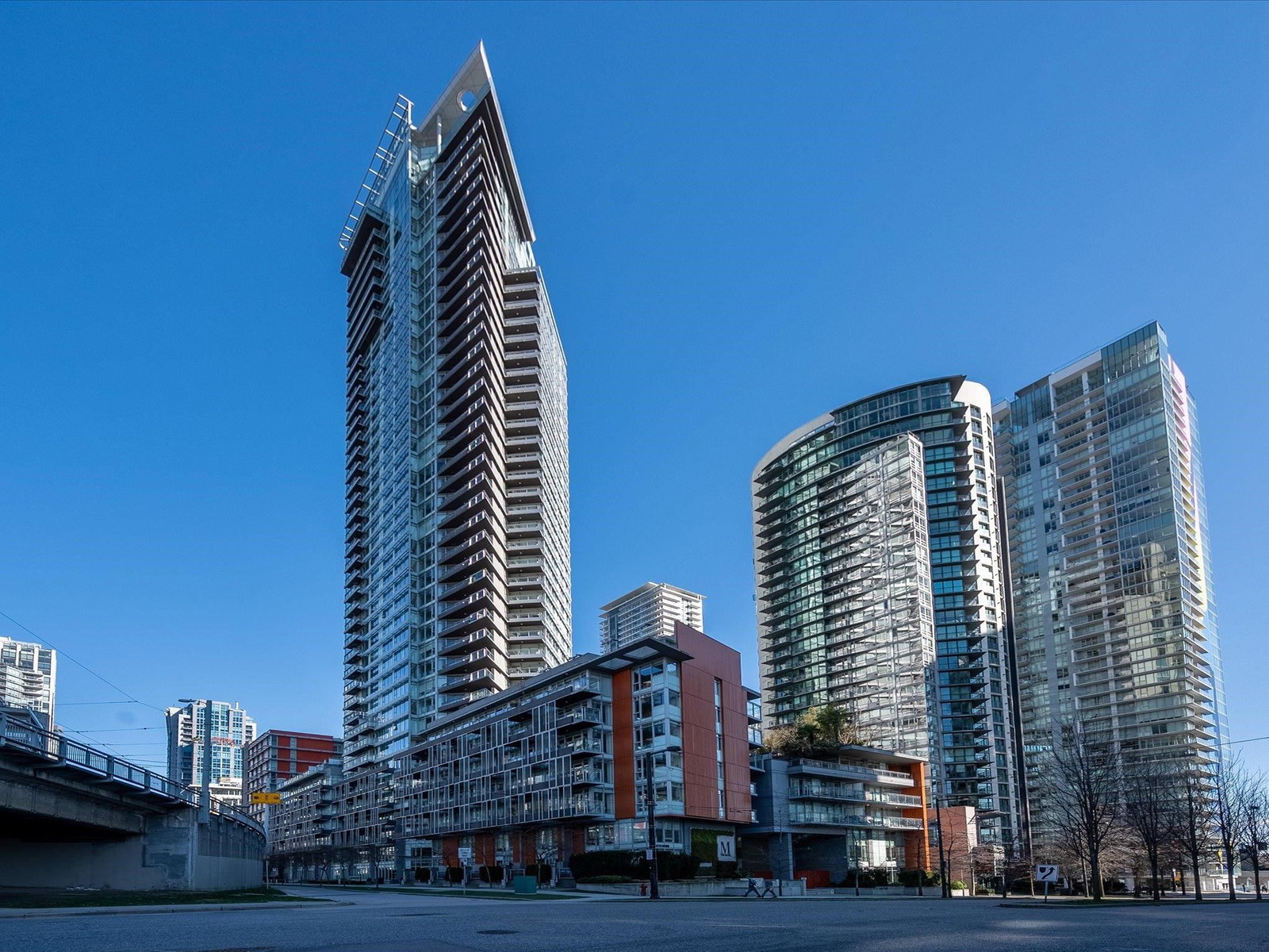 Listing Image 1