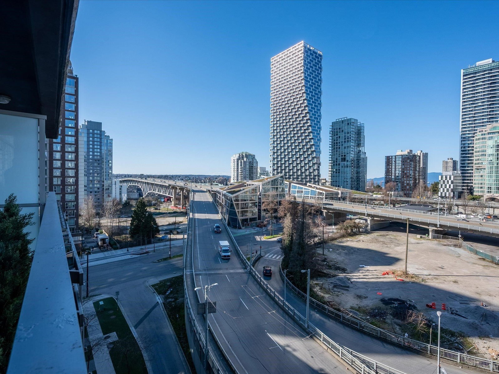 Listing Image 9