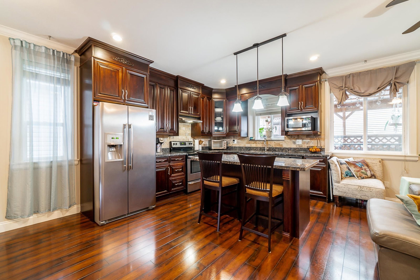 Listing Image 9