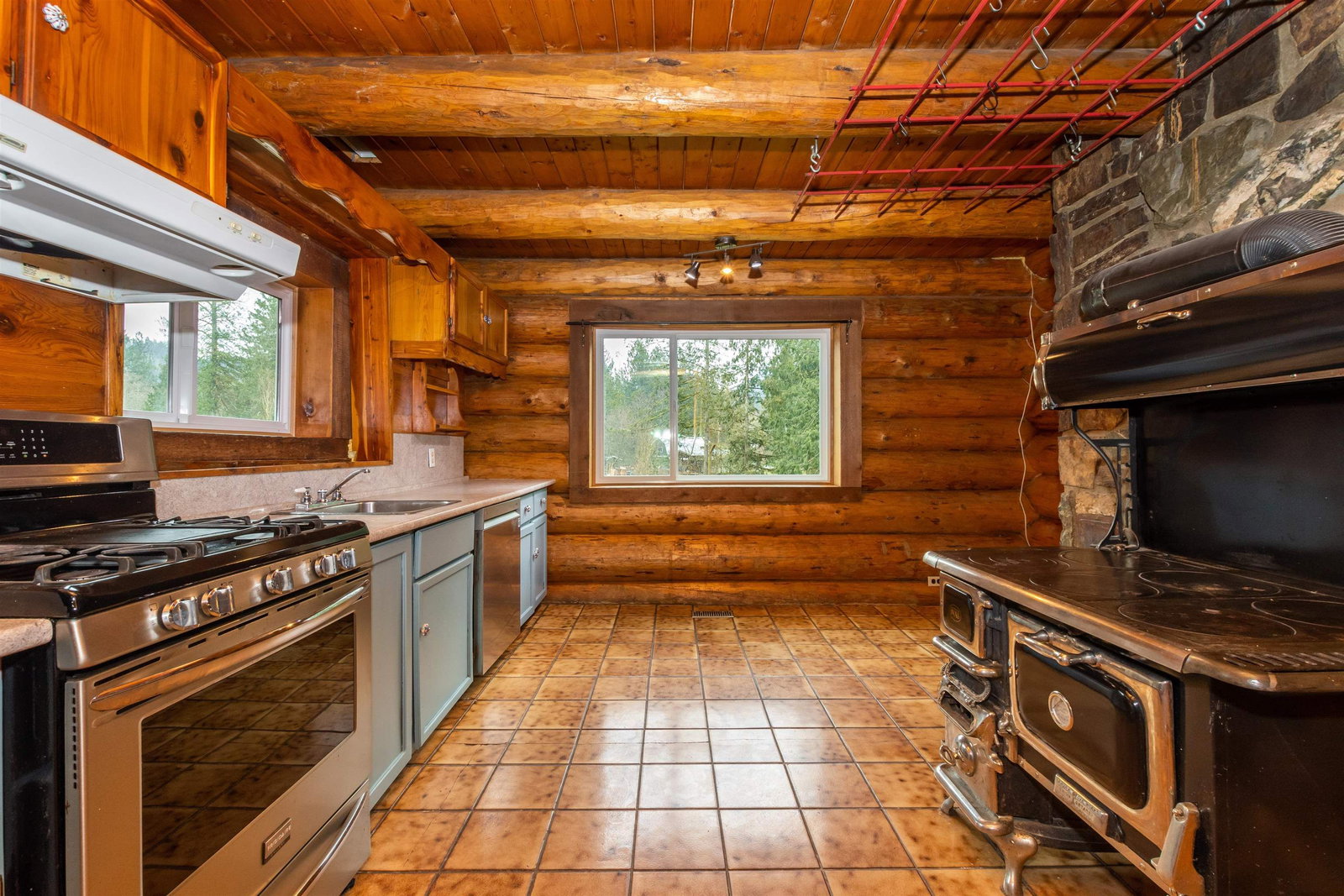 Listing Image 13
