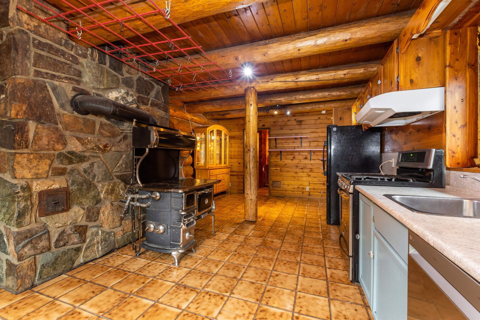 Listing Image 15