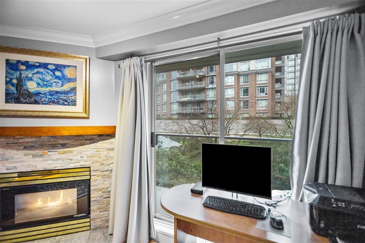 Listing Image 5