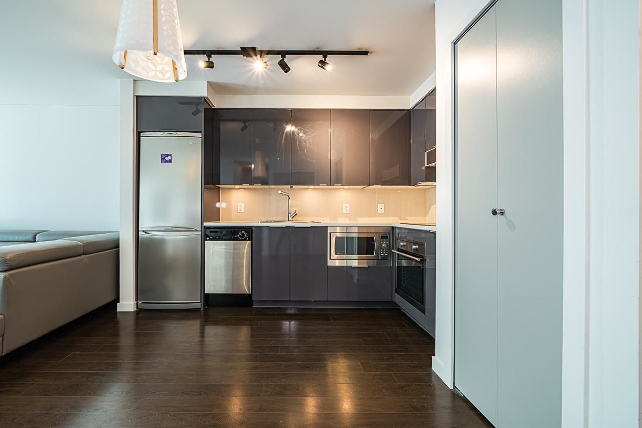 Listing Image 9