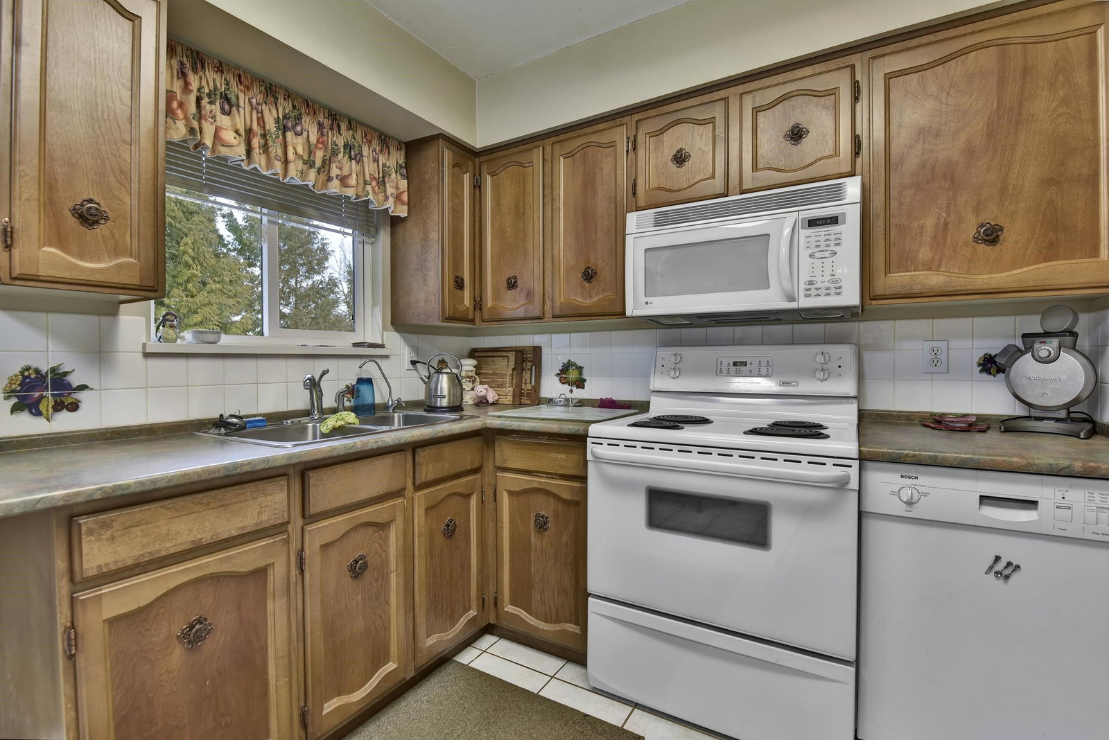 Listing Image 10