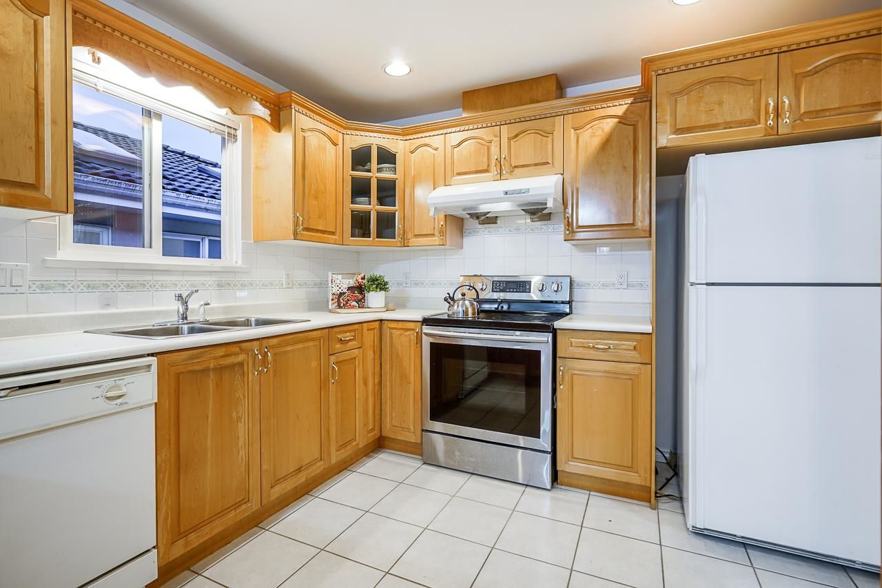 Listing Image 11