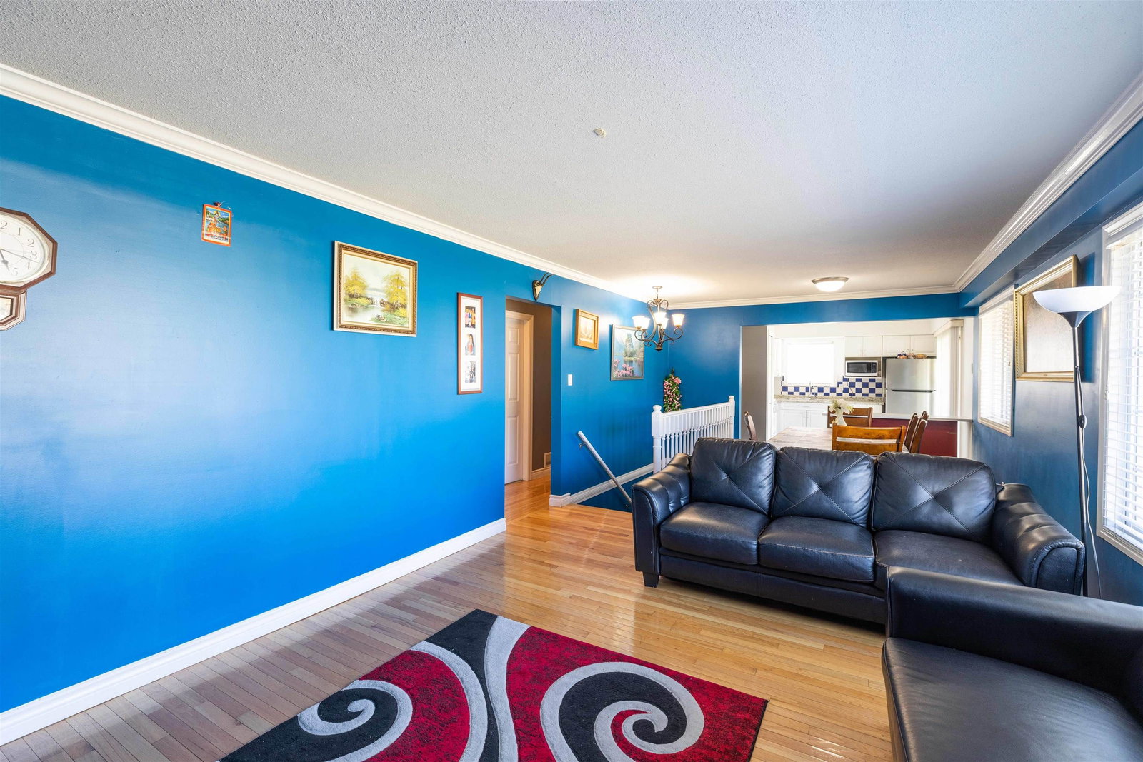 Listing Image 13