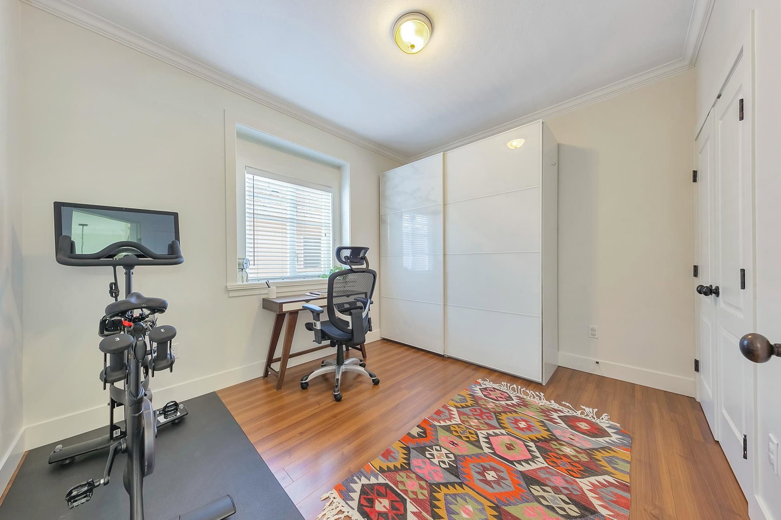 Listing Image 17