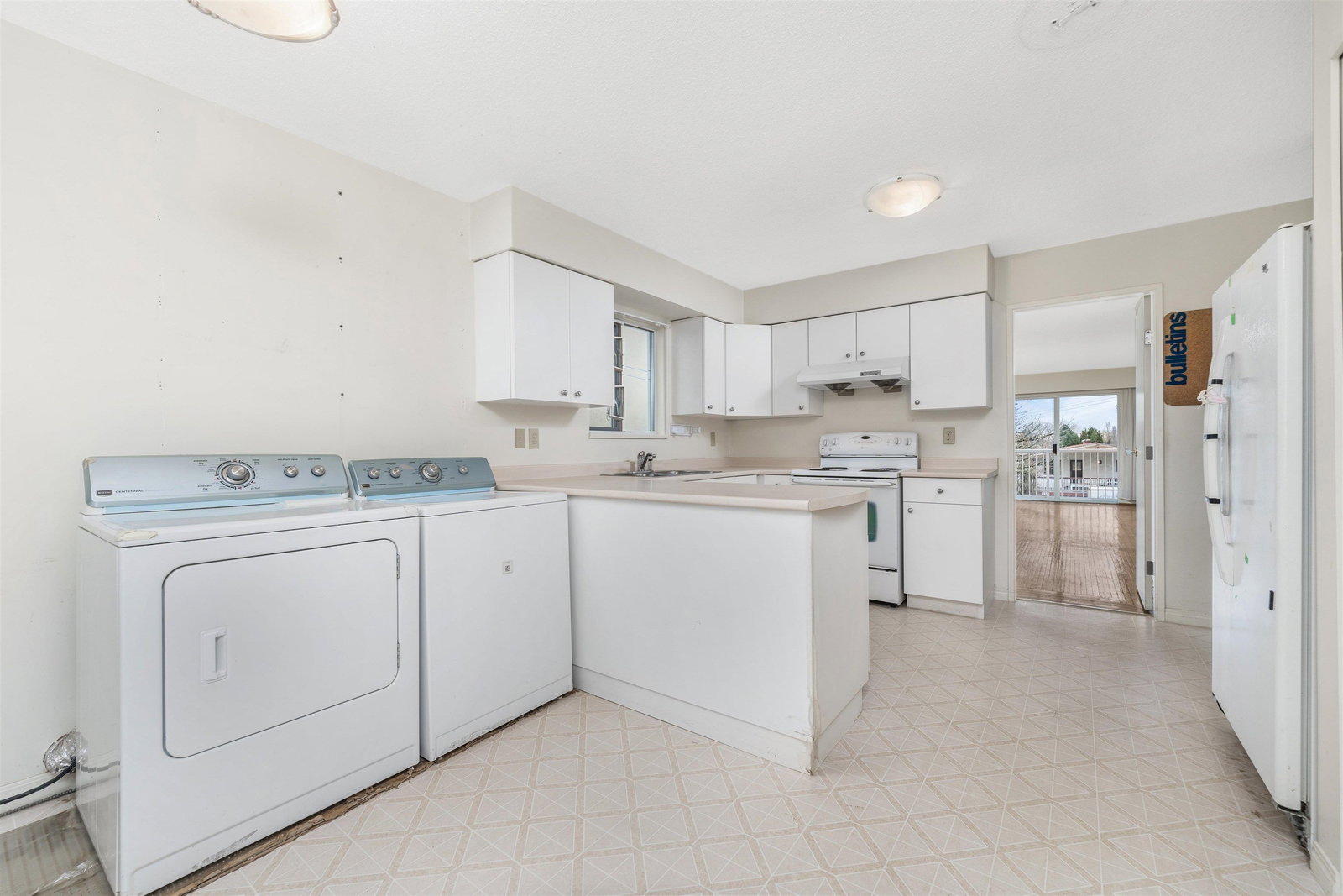 Listing Image 16