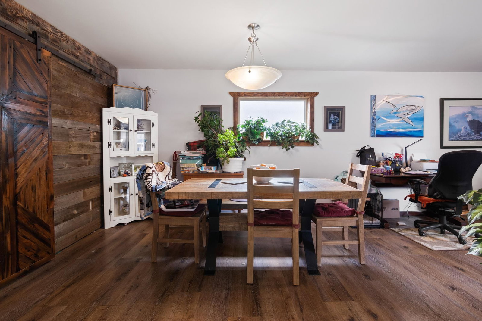 Listing Image 14