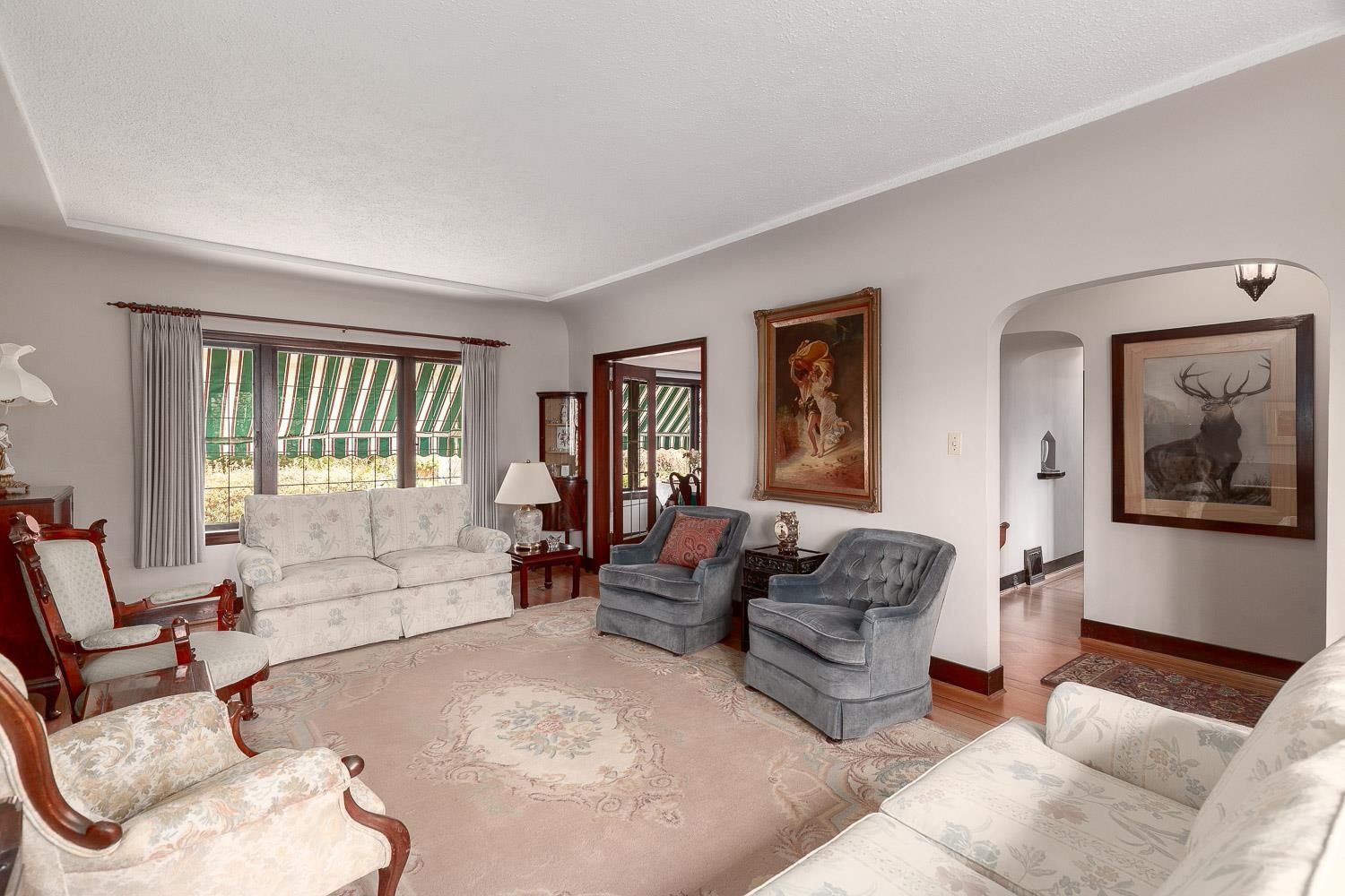 Listing Image 3