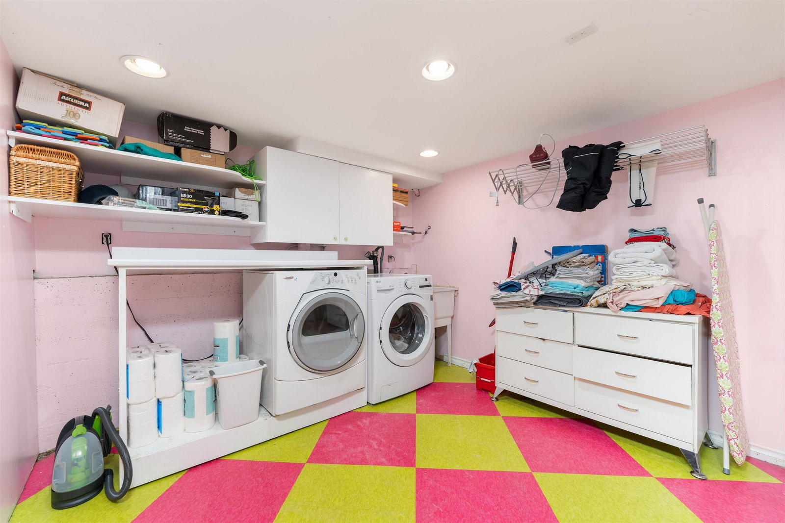 Listing Image 11