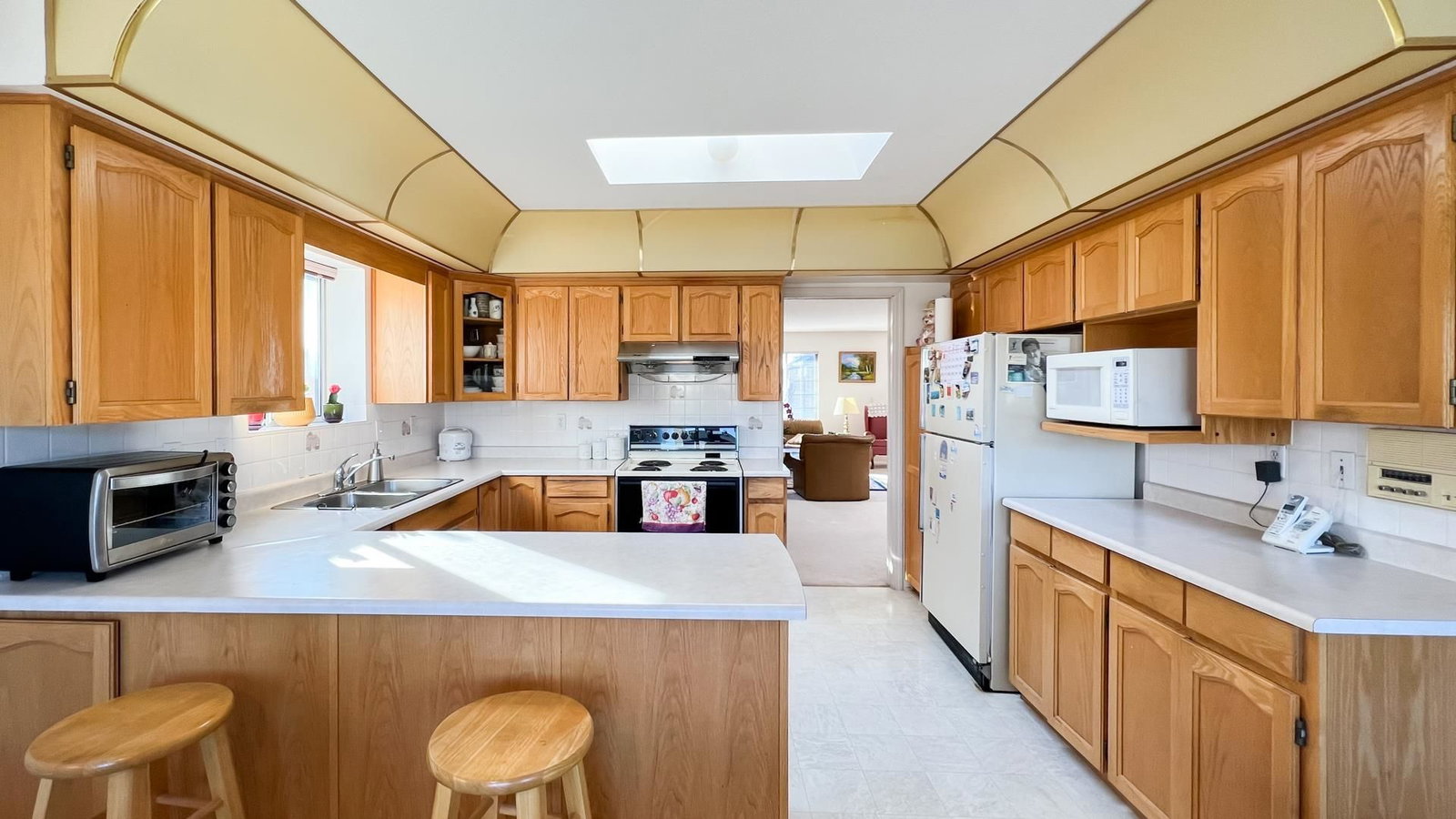 Listing Image 11