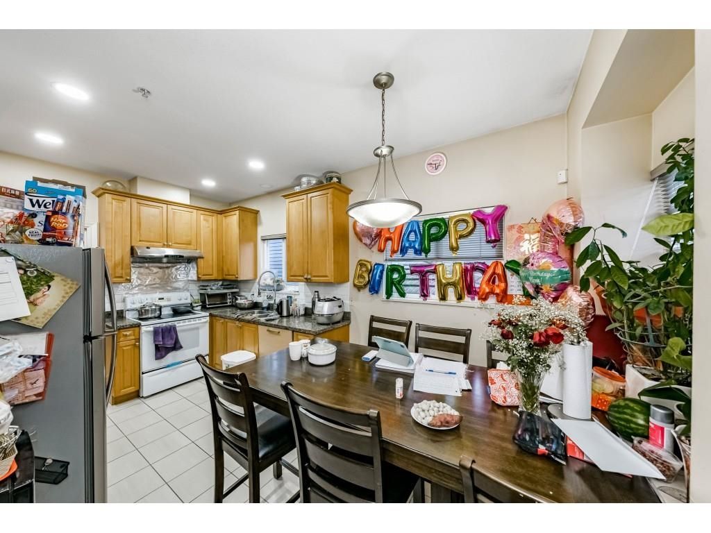 Listing Image 19