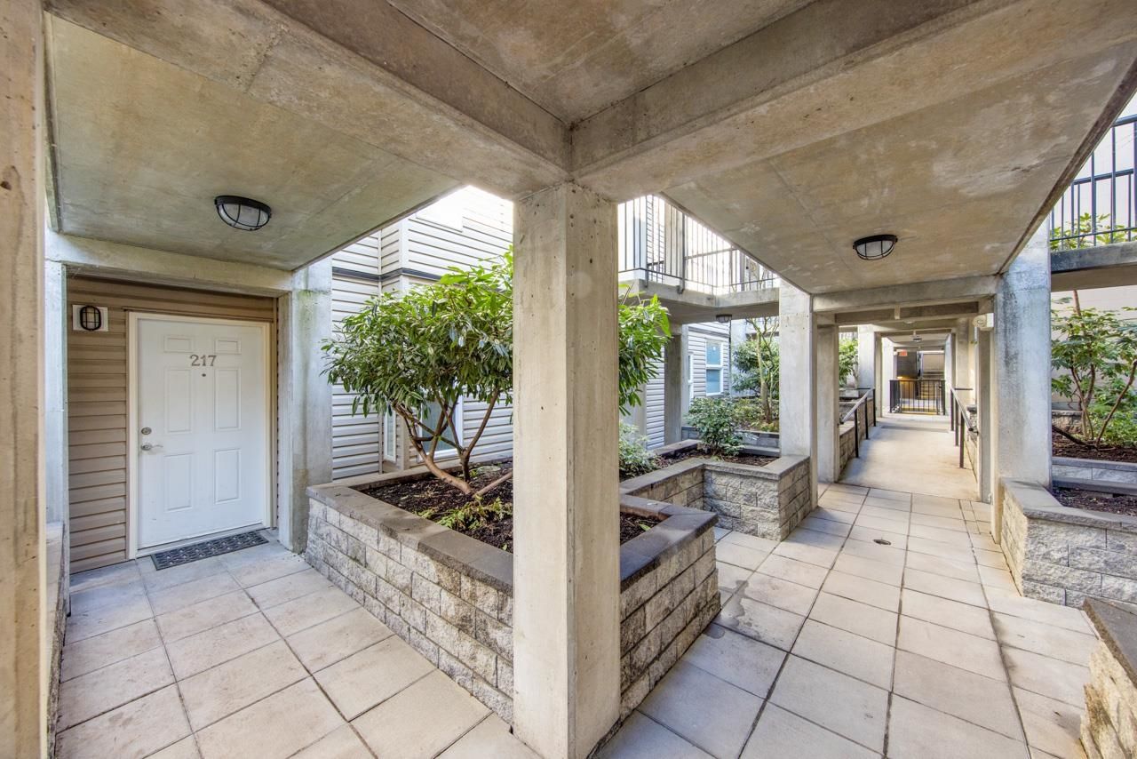 Listing Image 20