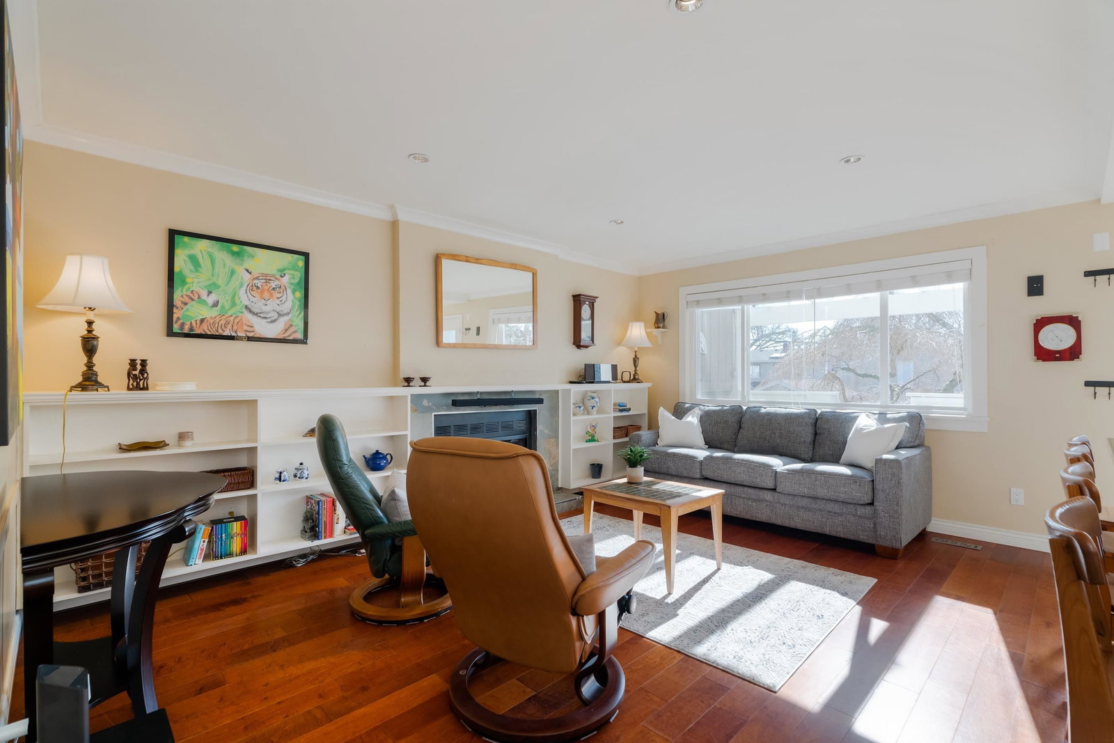 Listing Image 18