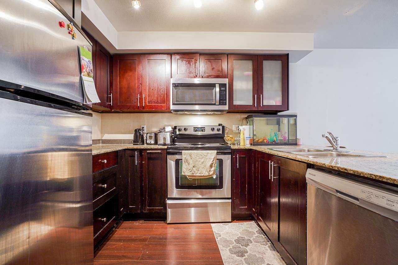 Listing Image 13