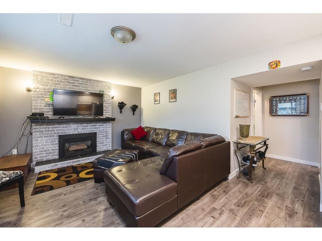 Listing Image 25